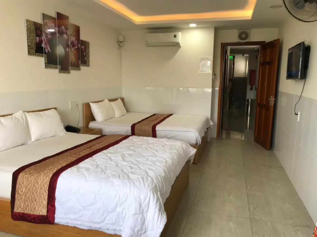Hoang Son Hotel Нячанг Хостел